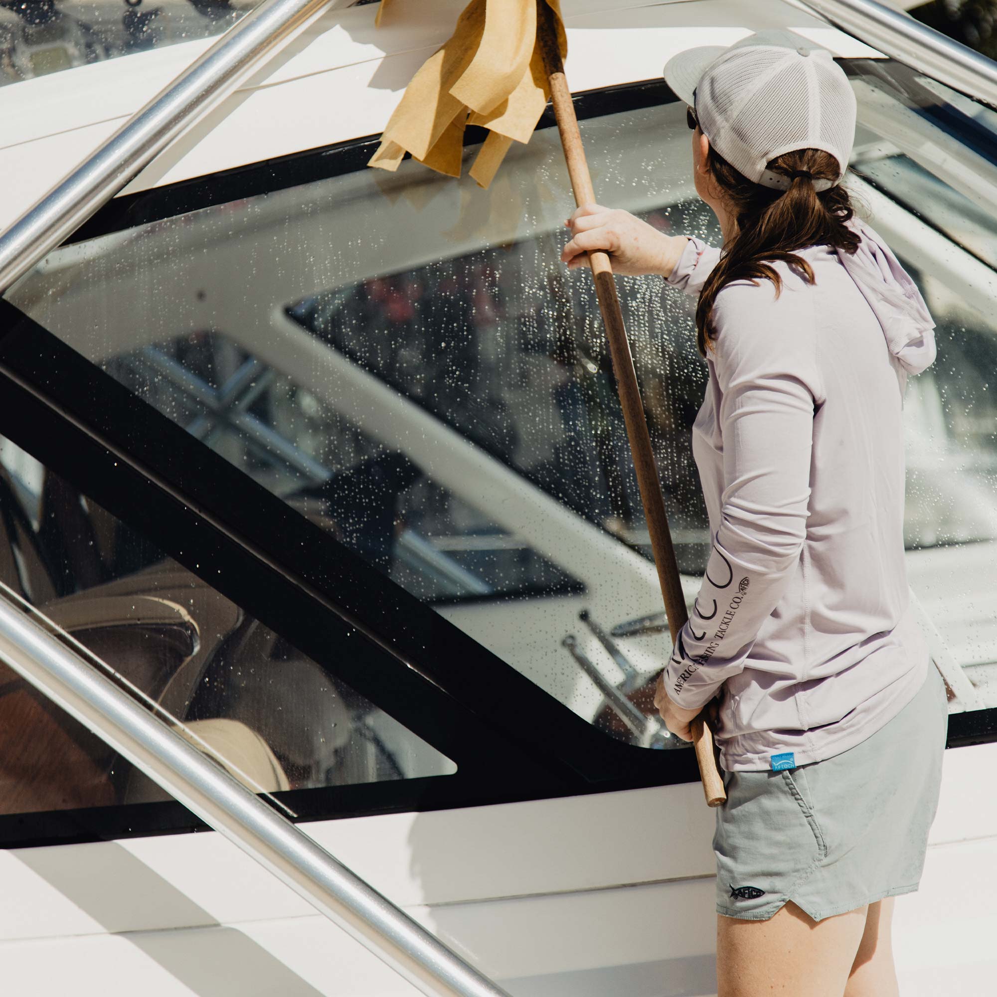 Women's Sirena Hybrid Tech Shorts - Image 8