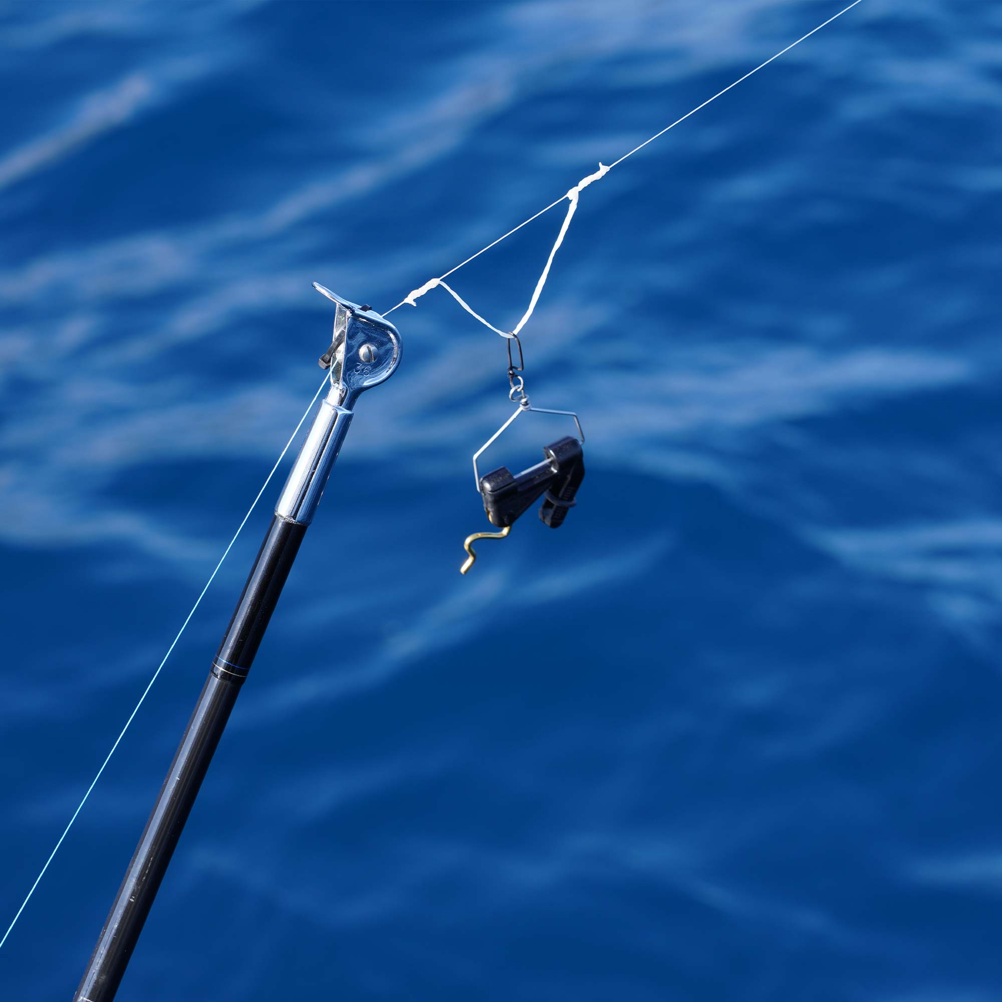 Goldfinger Outrigger Clip - Image 11