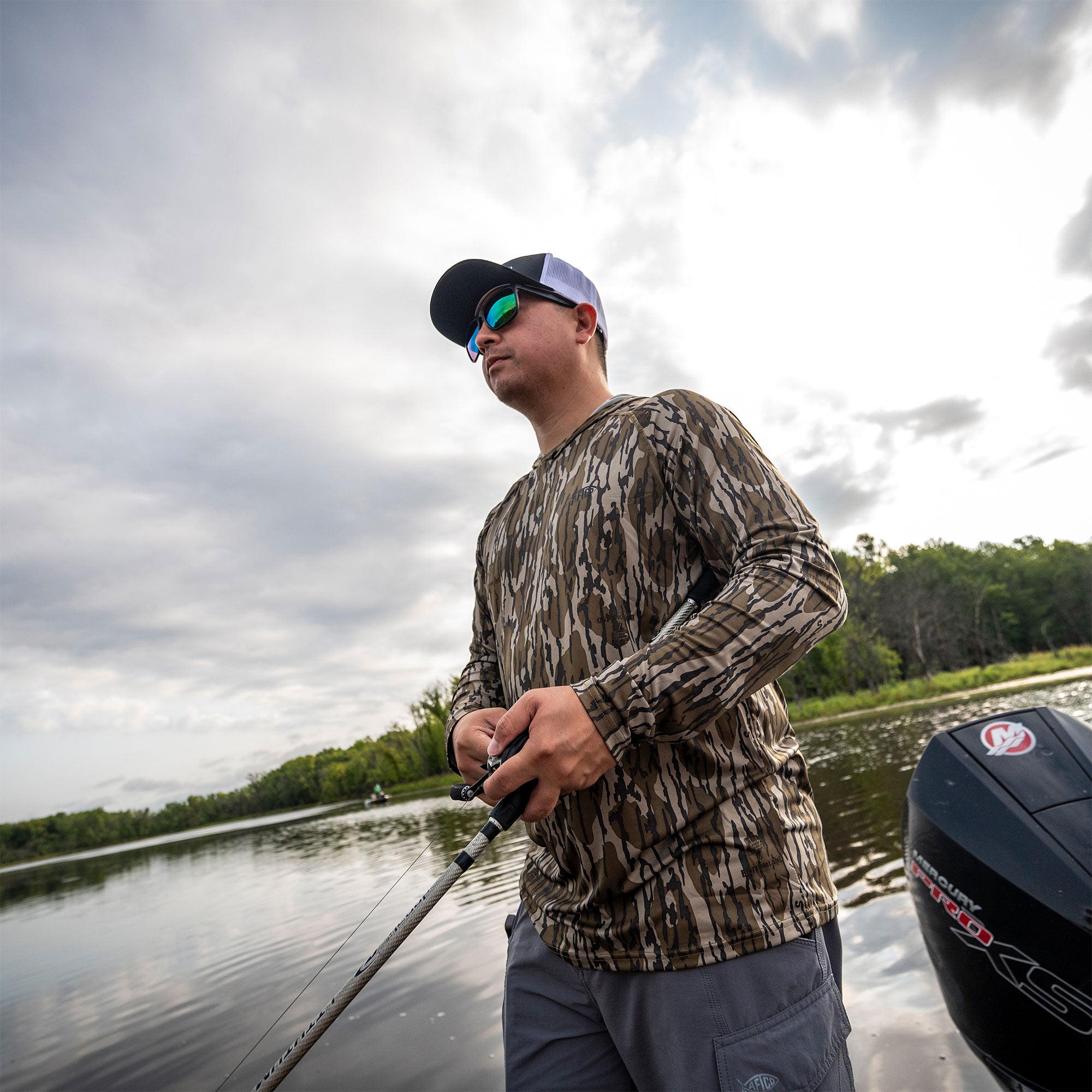Mossy Oak? Camo Performance Hood - Image 6