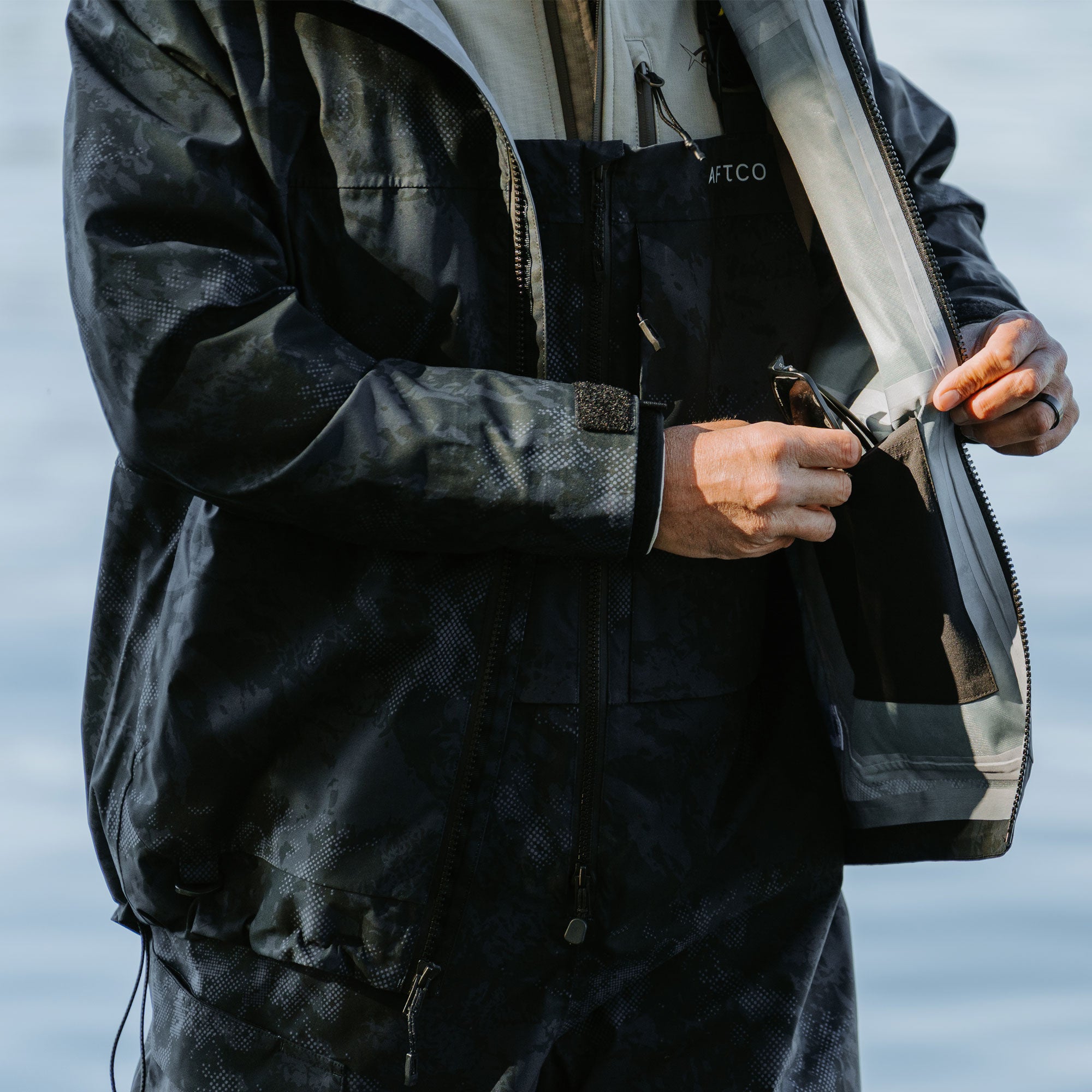 Stormbreaker Jacket - Image 24