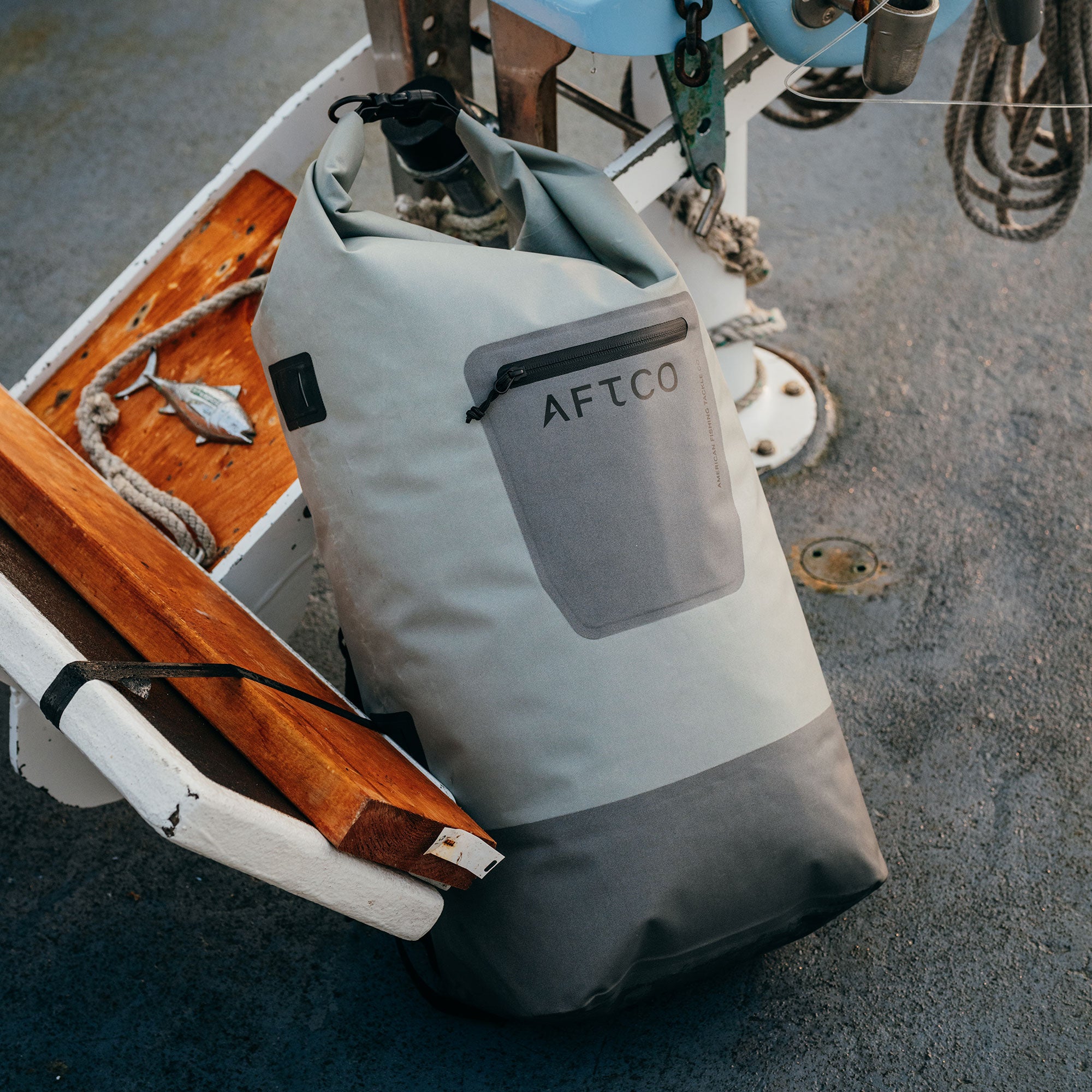 Slammer Waterproof Dry Backpack - Image 8
